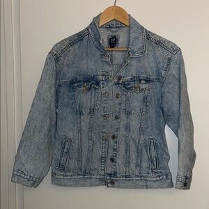 GAP Faded Blue Denim Jacket, kids XXL, excellent condition 💜15% off bundles